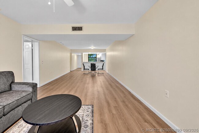 Building Photo - 3650 Whitehall Dr