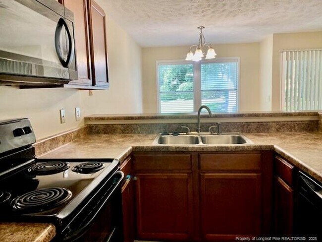 Building Photo - 6771 Willowbrook Dr
