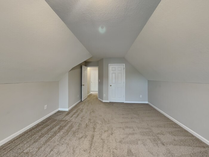 Building Photo - 285 Jerome Ct