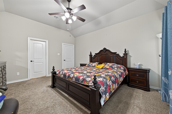 Building Photo - 2310 Shannon Ct