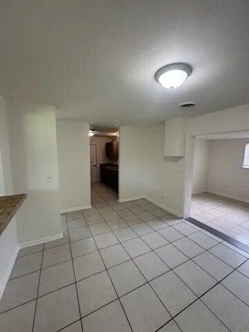 Building Photo - 6750 Snow White Dr