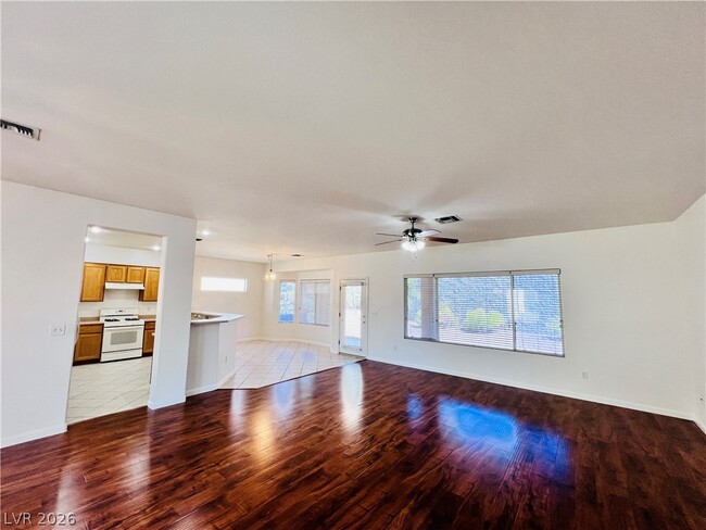 Building Photo - 3047 Hickory Valley Rd