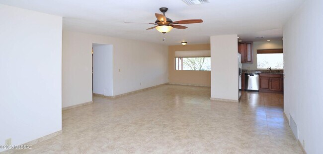 Building Photo - 6515 N Burro Creek Pl