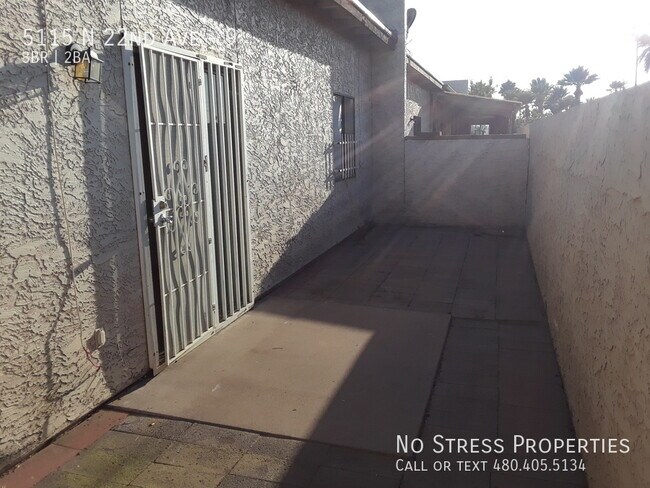Building Photo - 5115 N 22nd Ave