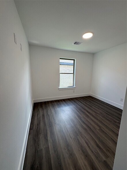 Building Photo - 13122 Lake Conroe Bay Rd