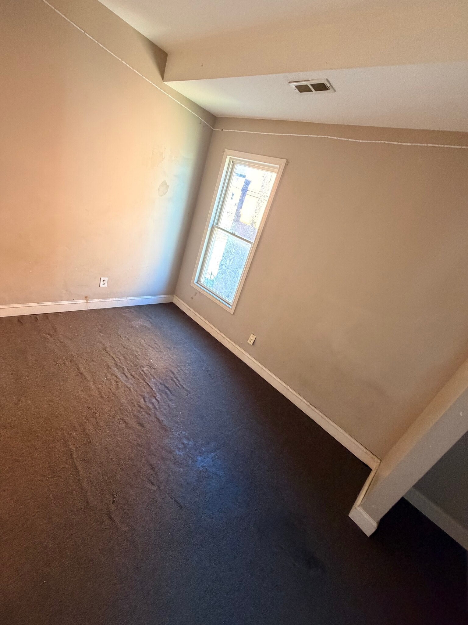 Bedroom 3 - 51 Seyms St