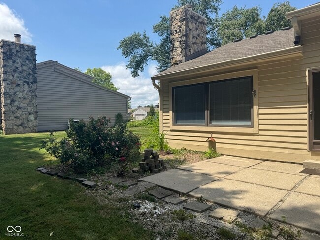 Building Photo - 329 Sandbrook Dr