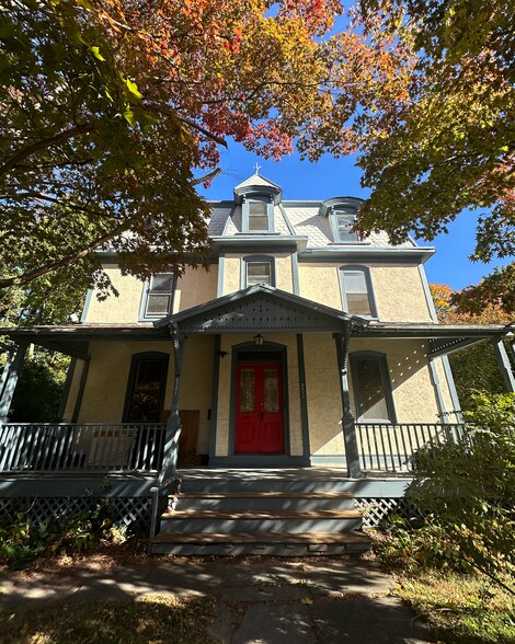 Building Photo - 6701 N 8th St