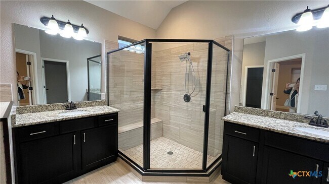 Building Photo - 6201 Morganite Ln