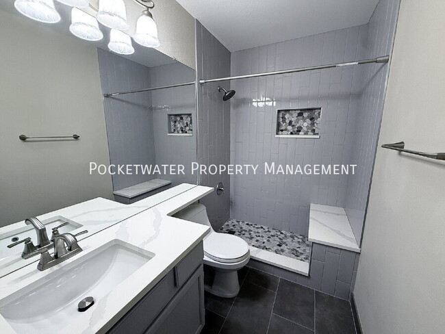 Building Photo - 575 Spruce Cir