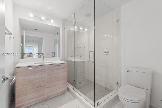 Building Photo - 16385 Biscayne Blvd