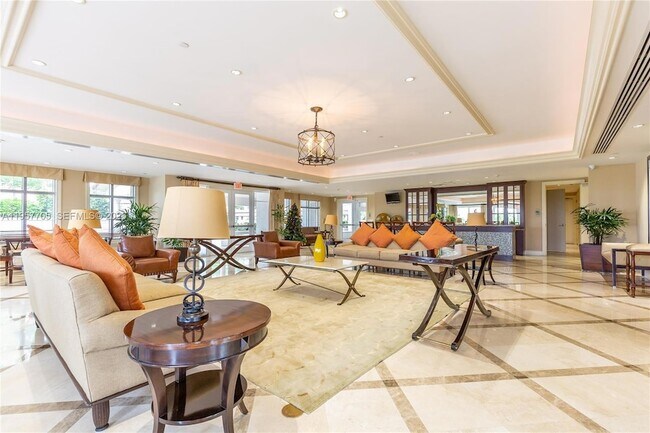 Building Photo - 20000 E Country Club Dr