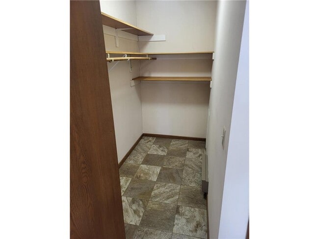 Building Photo - 124 4th Ave