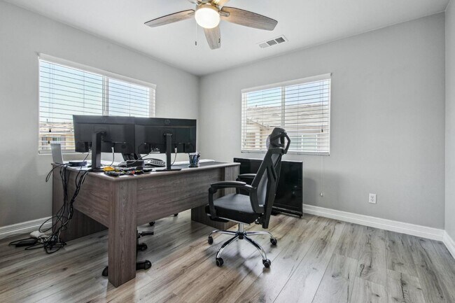 Building Photo - 6958 Stanza Ct