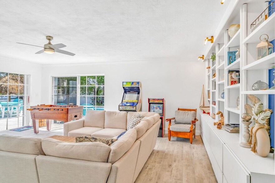 Building Photo - 90B Sombrero Beach Rd