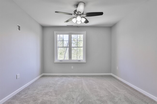 Building Photo - 181 Knollwood Way