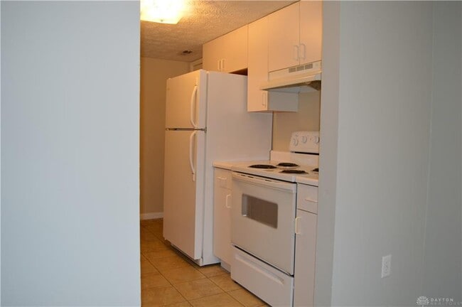 Building Photo - 1215 Robbins Run Ct