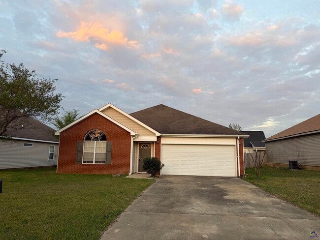 Building Photo - 510 Clover Trail