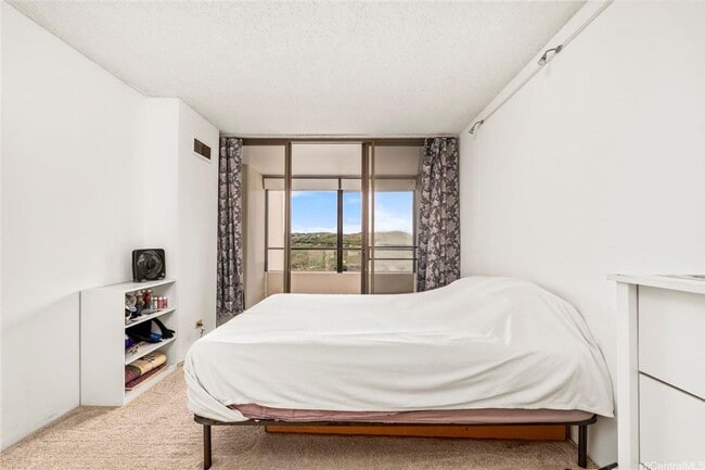 Building Photo - Mott-Smith Lani Loa/1 BR/1 BA/1 PK