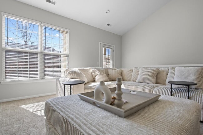 Building Photo - 40433 Gleneagle