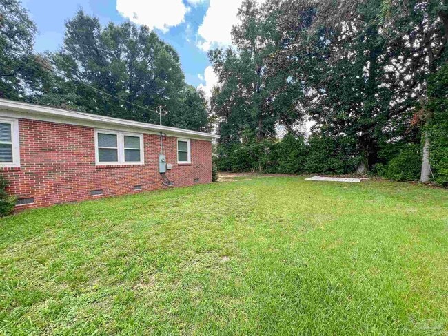 Building Photo - 1815 Hallmark Dr