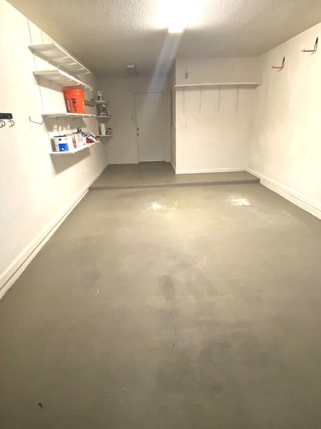 Building Photo - 8550 Argyle Business Loop