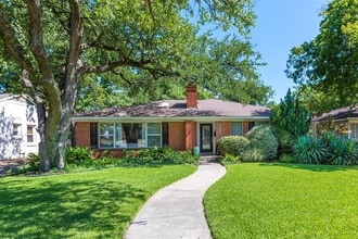 Building Photo - 6803 Blessing Dr