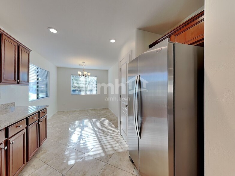 Building Photo - 1786 W Desert Canyon Dr