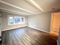 Building Photo - 13 US-206