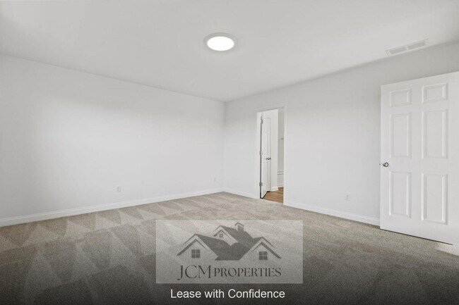Building Photo - 929 Camden Ct