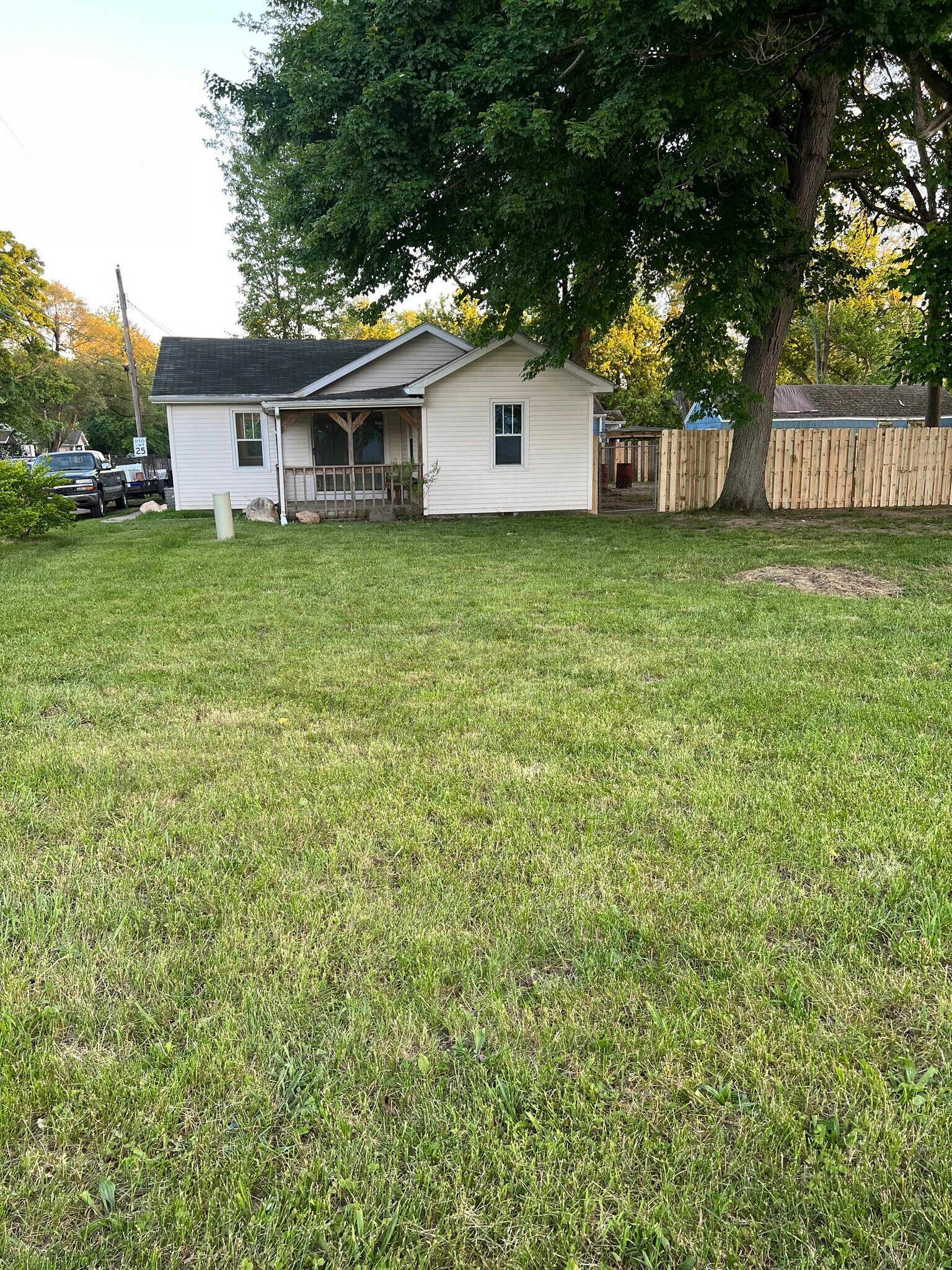 Building Photo - 51539 Pond St
