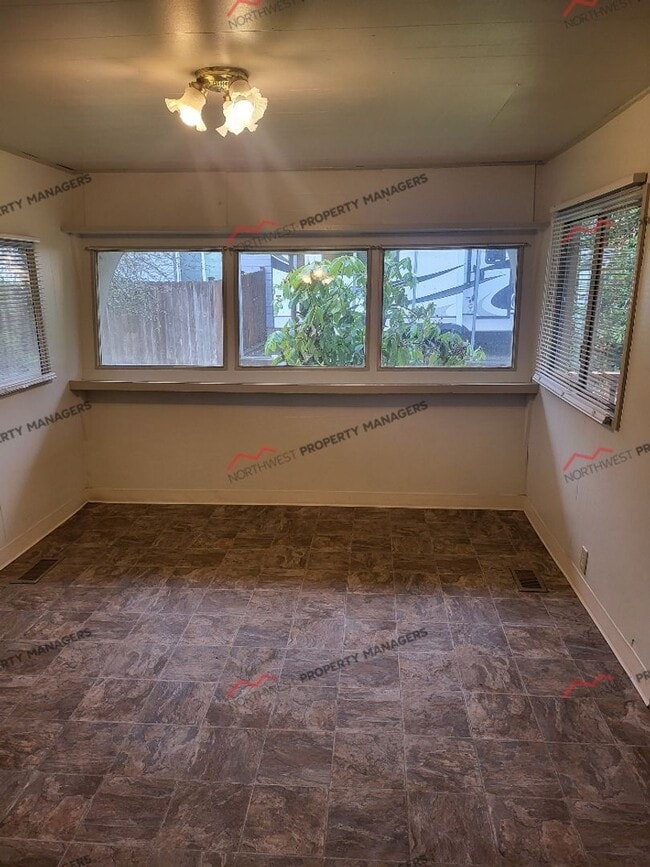 Building Photo - STATUS: *RENTED* | R36B | $925