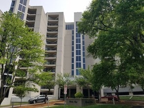 Building Photo - GREAT DEAL FOR SHORT TERM LEASE. AVAILABLE NOW - AUGUST 2026. $1395  FURNISHED INCLUDING UTILITIE...