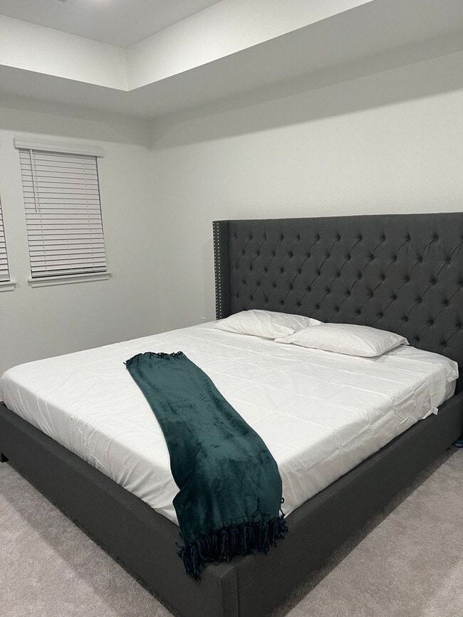 Building Photo - Two Story Home in Reunion