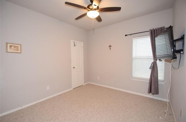 Building Photo - 10007 Blissfull Valley Ln