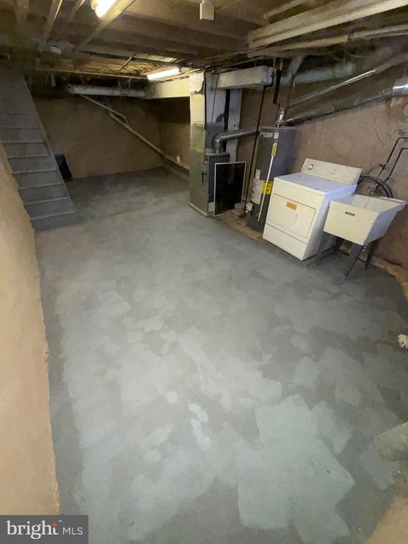 Building Photo - 2140 Ann St