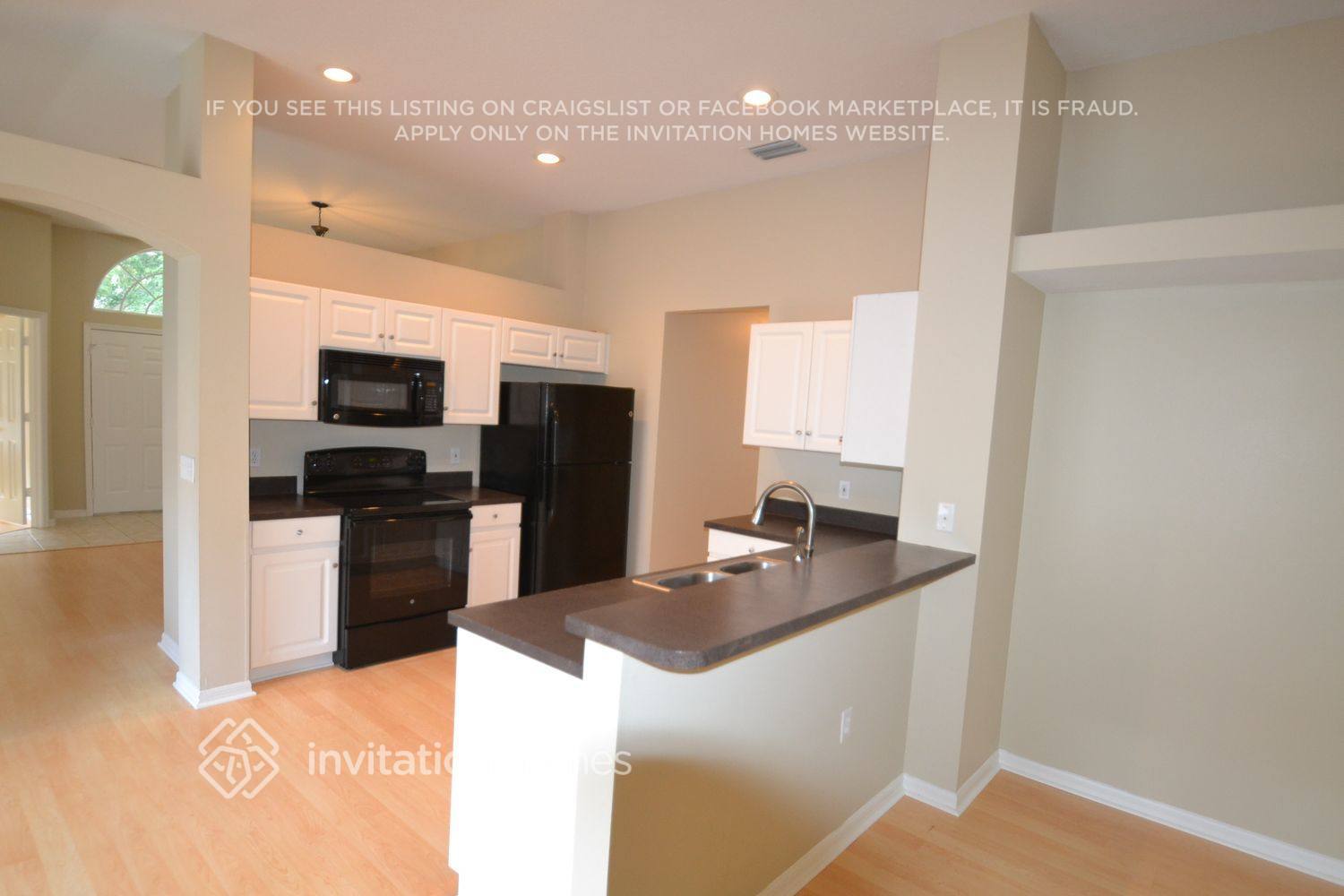 Building Photo - 2717 Brookville Dr