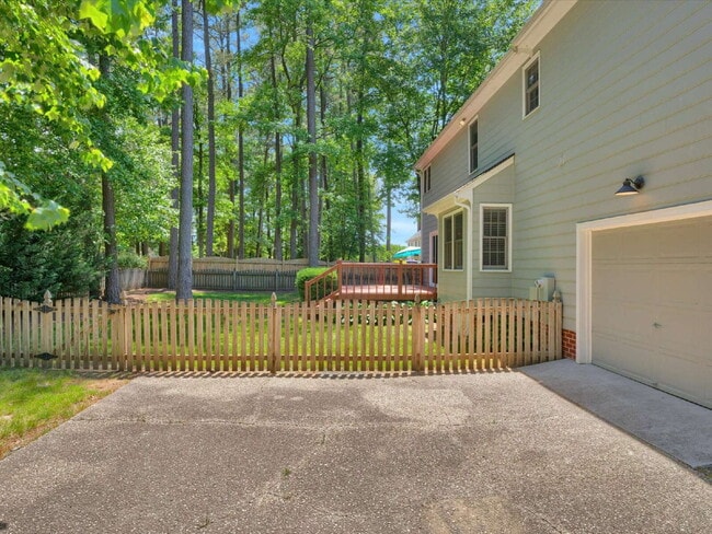 Building Photo - 2409 Eagles View Pl