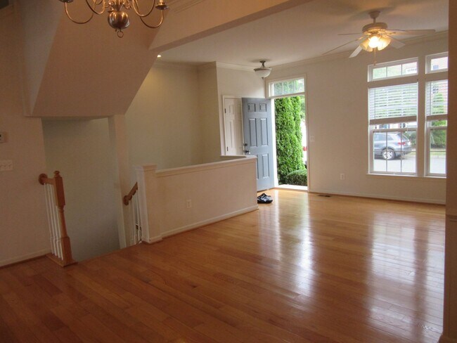 Building Photo - 2386 Abington Dr