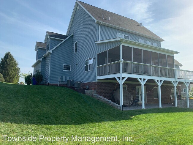 Building Photo - 4 br, 2.5 bath House - 2020 Northside Drive