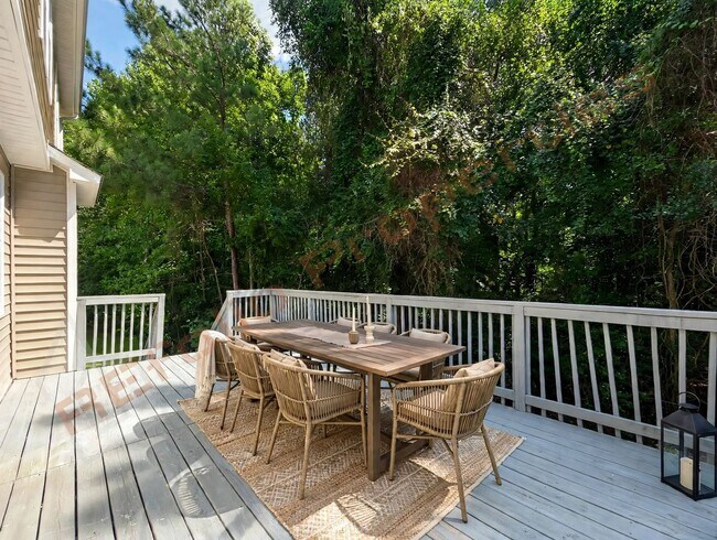 Building Photo - 112 Taylors Creek Ct