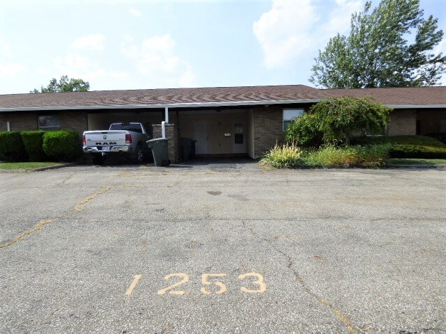Building Photo - WOODBROOK 1 BR CONDO