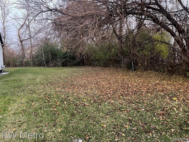 Building Photo - 13946 Braile St