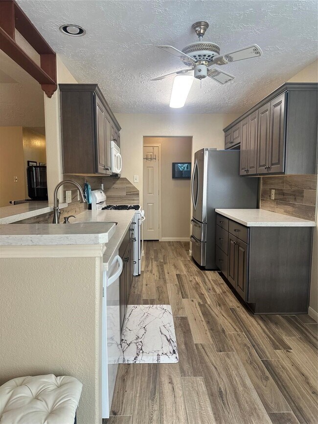 Building Photo - 19507 Spanish Needle Dr