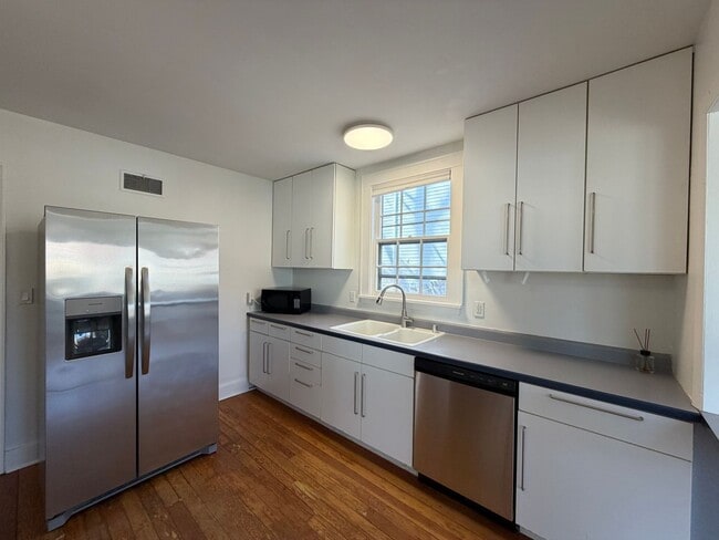 Building Photo - $1,950 | 3 Bedroom, 2 Bathroom House | NO Pets | Available for Immediate Move In!