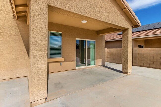 Building Photo - One Of A Kind Home For Rent In Buckeye!