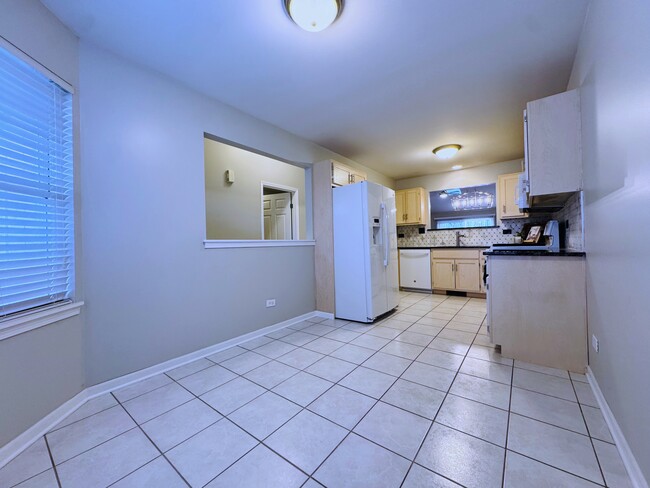 Building Photo - 6752 Coffman Dr