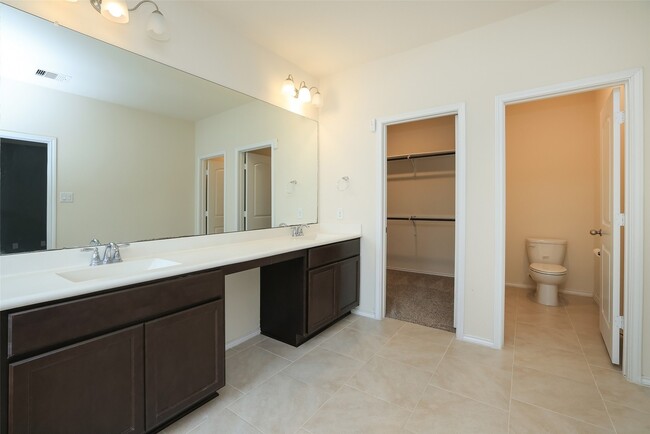 Building Photo - 14022 White Cloud Ln