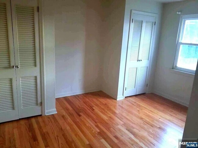 Building Photo - 172 Lozier Terrace