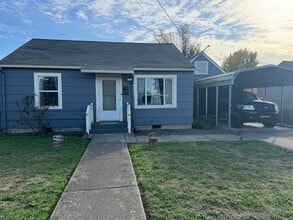 Building Photo - 3 Bedroom with Large yard near the Canal!